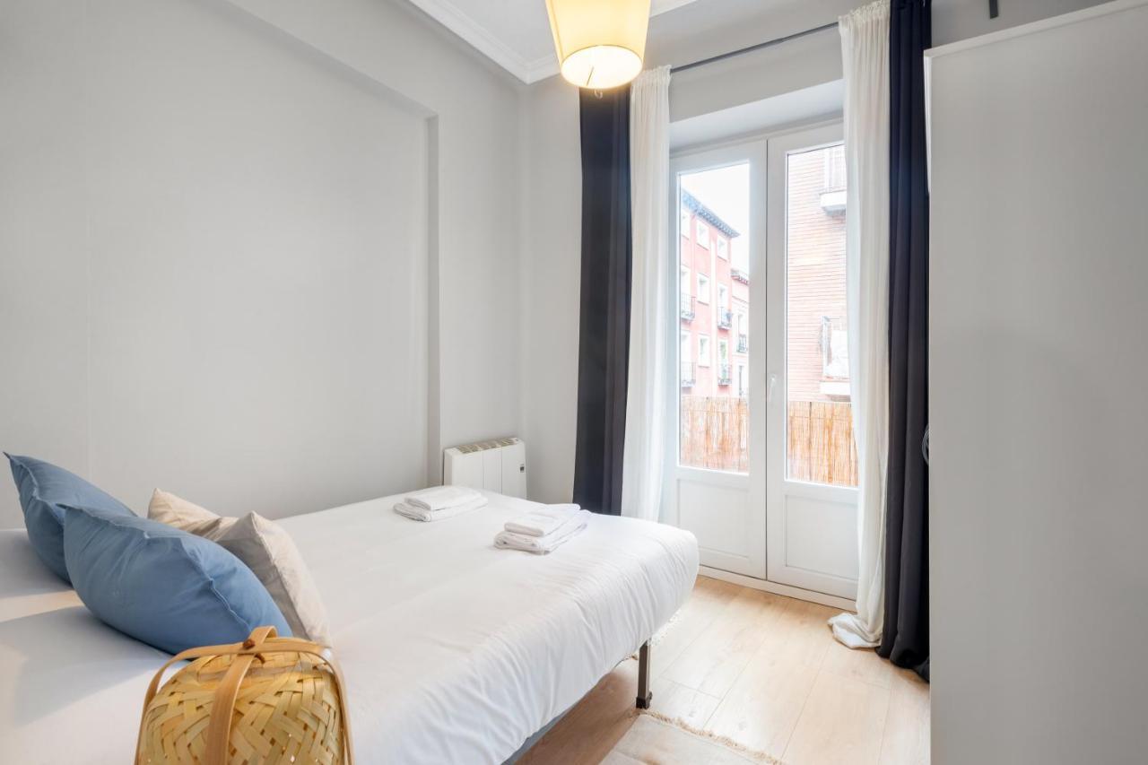 2 Bedrooms 1 Bathroom Furnished - Lavapies - Modern - Mintystay Madrid Exterior photo