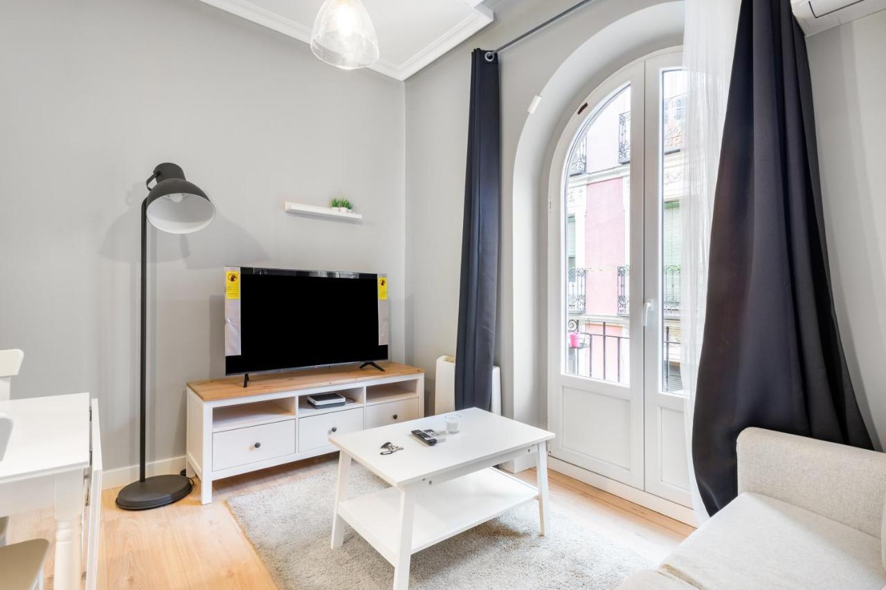 2 Bedrooms 1 Bathroom Furnished - Lavapies - Modern - Mintystay Madrid Exterior photo